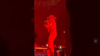 Karol G Cantando Mamiiii en el estadio la nueva olla, en Paraguay 🔥🔥🔥