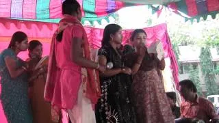 Telangana : Folk Singers sing's a  song on Dhoom Dham Program