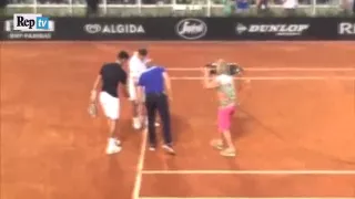 Tennis la strana coppia, Totti e Djokovic in campo al Foro Italico