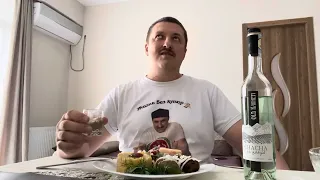 Грузинская чача Old Kakheti tarragon (Старый Кахети тархун) и грузинский кебаб!