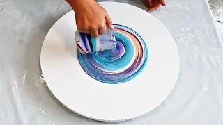 Cloudy Acrylic Straight Pour: Fluid Art Technique
