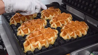 크로플 Croissant Waffles with Various Toppings (Croffles) - Korean Street Food