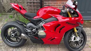 Ducati 2022 Panigale V4s Akrapivic fullsix Evo Tech Rizoma