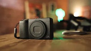 L'appareil photo compact par EXCELLENCE l Ricoh GR3