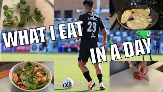 What I ACTUALLY Eat in a Day as a Pro Footballer | Short & Easy Cooking | In-Season