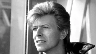 Rick Wakeman's Tribute To David Bowie - Life On Mars