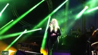 London Grammar  -  Wasting my young years @ We love green - 2014