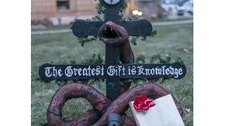 Welcome to the Snaketivity:Satanists and Christians do Battle With Competing Nativity Scenes...