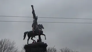 Демонтаж памятника Н. Щорсу в Киеве