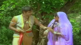 Forest People Warns Ambarish For Touching Ambika | Avala Neralu Kannada Movie Scene