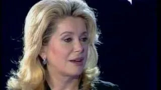 Catherine Deneuve sings with Gianni Morandi in Italian show