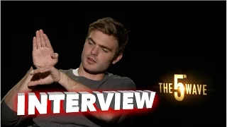 The 5th Wave: Alex Roe Exclusive Interview | ScreenSlam