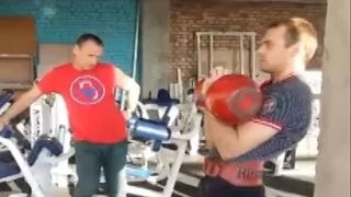 Aleksandr Khvostov - 5 minutes jerk set with 2 x 32 kg kettlebells 63 reps