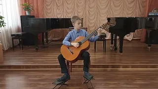 В. Шаинский "Песенка крокодила Гены". Исполняет Лаптев Егор, 8 лет.
