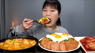 Spicy, kimchi fried rice, kimchi, mukbang. ASMR.