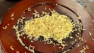 Noodle ile Masa Tamir Etmek I Noodle With Table Repair