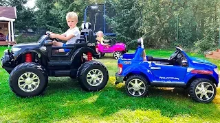 Thomas and Elis play with Ride On Toys 12 Volt Power Wheels