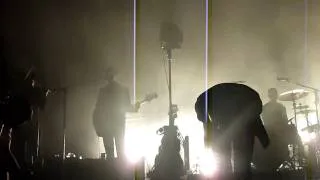 HURTS - 'Evelyn' Theo going crazy in Cologne (Palladium) 17.03.2011