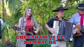 ZÉ BARTH: CHEGARAM OS DE BOMBACHA.