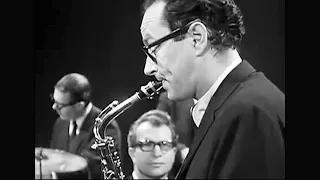 Take Five, but it's happy... (Happy Birthday Paul Desmond!)