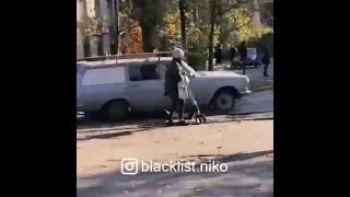 Видео blacklist.niko в Николаеве попытались украсть электросамокат