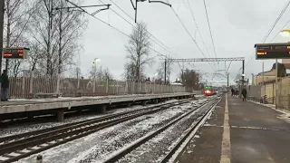 ДТ1 012 сообщением "Сланцы-Балтийский вокзал" прибыл на ж/д станцию "Татьянино"