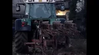 Tolusso Aratri trivomere soprasolco su Fendt 714