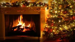 1 Hora of Traditional Christmas Music with Beautiful Christmas Tree and Fireplace Background 2021