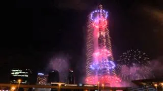 World's Tallest Building - 2013 Burj Khalifa New Year's Eve Fireworks (HD)