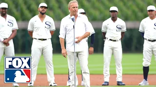 Kevin Costner leads Yankees and White Sox from cornfield onto the Field of Dreams | FOX SPORTS