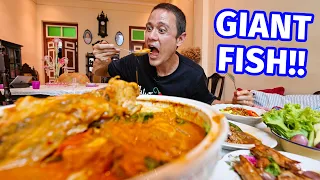 Golden FISH HEAD CURRY!! Best MALAYSIAN CHINESE FOOD in Phuket Island!