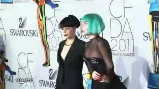 Lady GAGA "CFDA Fashion Awards" 2011 HD