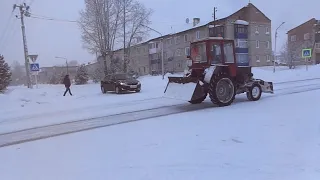 На перекрестке улиц Советской и Первомайской. Тяжинский. Прогулка.