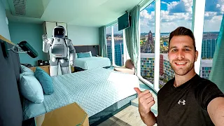 Staying At Universal's Aventura Hotel | MUST SEE Robot Room Service | A Technology Crazy Hotel!