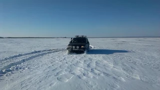 крузак 105 по снежному насту