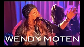 The Voice's WENDY MOTEN sings Ain't No Way (Aretha) at Nashville's 5 Spot (2023)