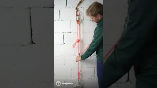 Bypassing or stripping knots when hauling in a crevasse rescue situation. Caption in comments!