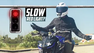 Things Bikers Do At Red Lights To Keep Busy