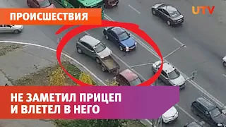 В Оренбурге водитель не заметил прицеп впереди идущего авто и влетел в него