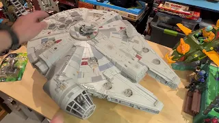 The Legacy Collection Deluxe Millennium Falcon is everything I wanted as a kid