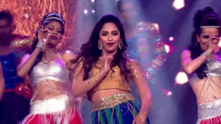 Krystle D'souza's Dances On Laila Main Laila |Moment|Grand Finale|The Voice India S2|12th March|9 PM