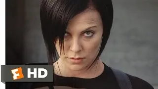 Aeon Flux (10/10) Movie CLIP - Pose and Shoot (2005) HD