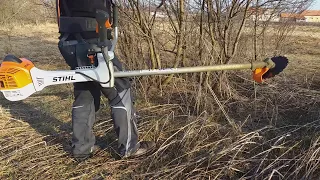 Stihl fs 560 c-em cutting small trees. (3,8 hp)