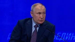 Владимир Путин рассказал о шутке про тараканов в России и Германии