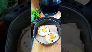 Breakfast Egg Bagels In Air Fryer In 10 Minutes