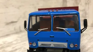 Масштабные модели транспорта. 1:43. Самосвал КАЗ-ММЗ-4502