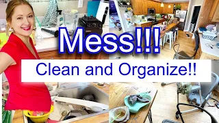 CLEAN AND ORGANIZE // CLEANING ORGANIZING MOTIVATION // CLEANING VIDEOS // messy house cleaning