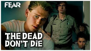 Austin Butler & Selena Gomez Are Eaten By Zombies! | The Dead Don't Die | Fear