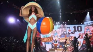 Bruno Mars   Locked Out Of Heaven at Victoria's Secret Fashion Show 2012 Edit Chilling