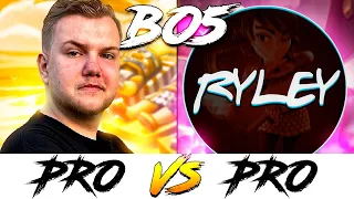 Pro vs Pro! Ryley vs Surgical Goblin! - Clash Royale